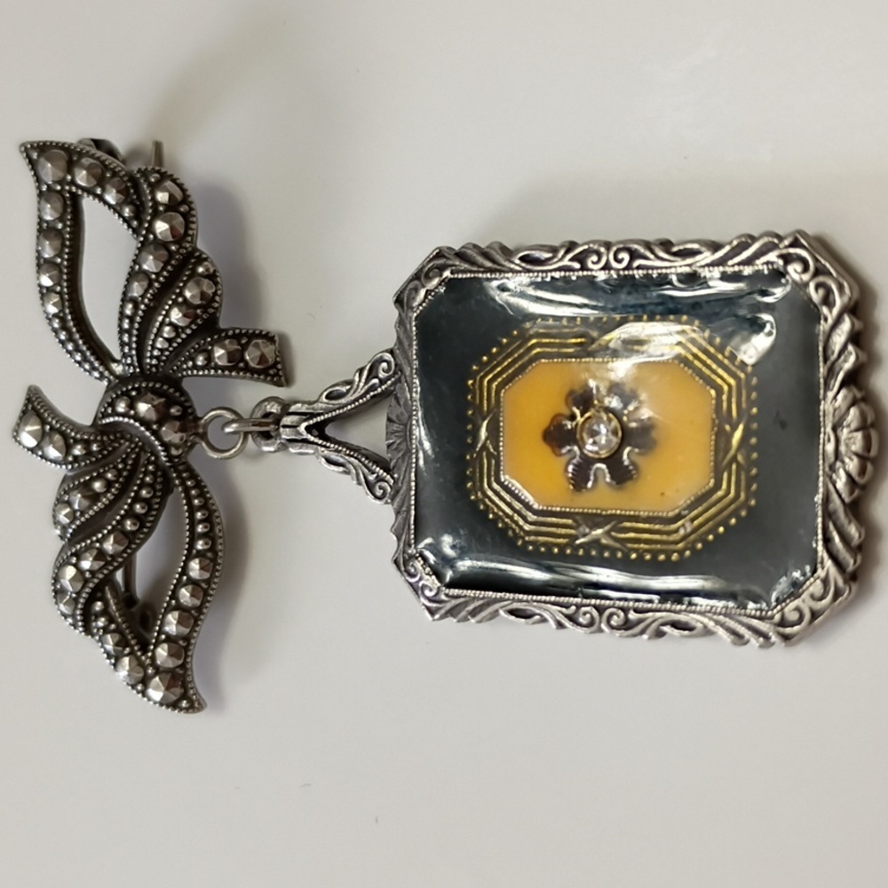 Vintage Brooch Bow Marquesite Black Square Dangle Victorian Style Vintage